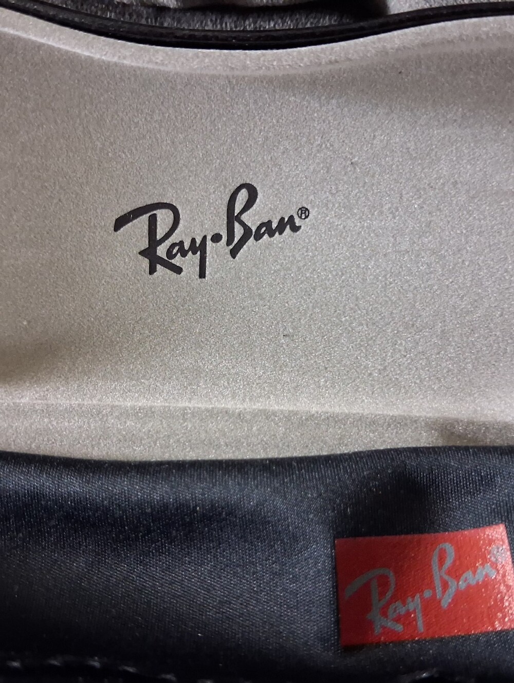 Ray-Ban Black Men's Sunglasses Case